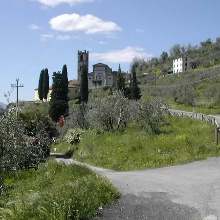 Stunning Farmhouse With Breathtaking Views Ferienhaus Matraia